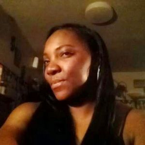 Meet your Posher, Monique